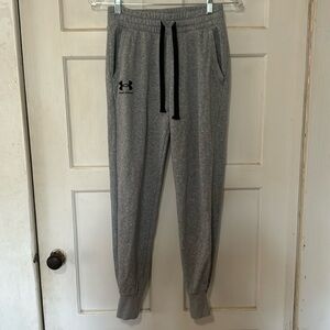 Men’s XS Under Armour joggers excellent shape